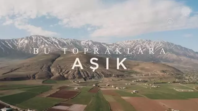 Cumhurbaşkanlığı İletişim Başkanlığı, vatandaşların koronavirüs aşısı olma hikayelerini filmleştirdi Cumhurbaşkanlığı İletişim Başkanlığı, vatandaşların koronavirüs aşısı olma hikayelerini filmleştirdi