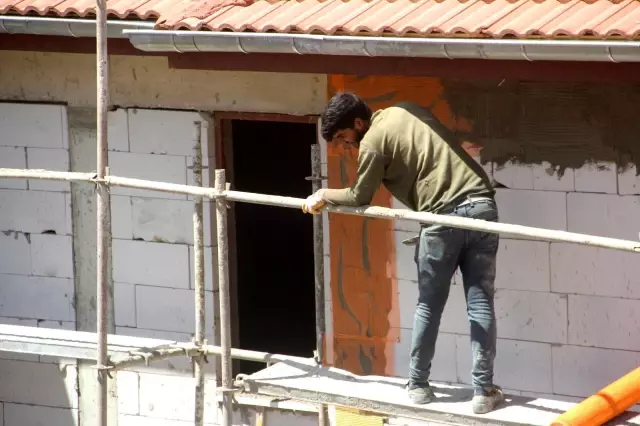 Depremin merkezi Sivrice'de dönüşüm sürüyor Depremin merkezi Sivrice'de dönüşüm sürüyor