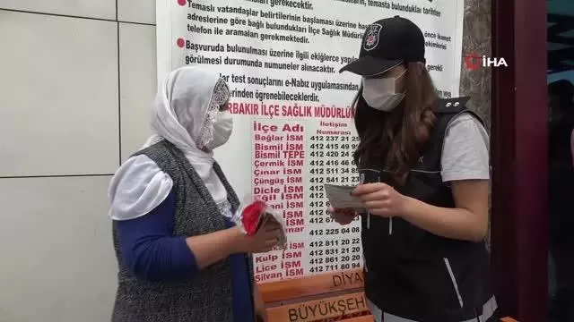 Son dakika: Diyarbakır polisi anneleri unutmadı Son dakika: Diyarbakır polisi anneleri unutmadı