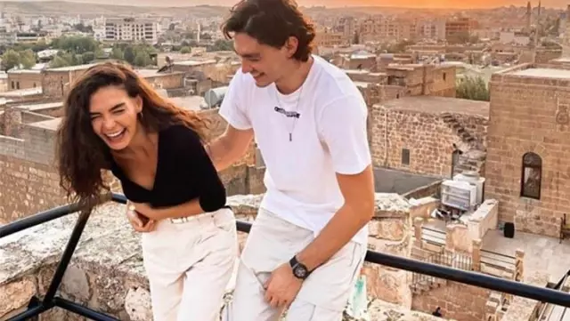 Ebru Şahin ile Cedi Osman'ın romantik mesajlaşması takipçilerini mest etti Ebru Şahin ile Cedi Osman'ın romantik mesajlaşması takipçilerini mest etti
