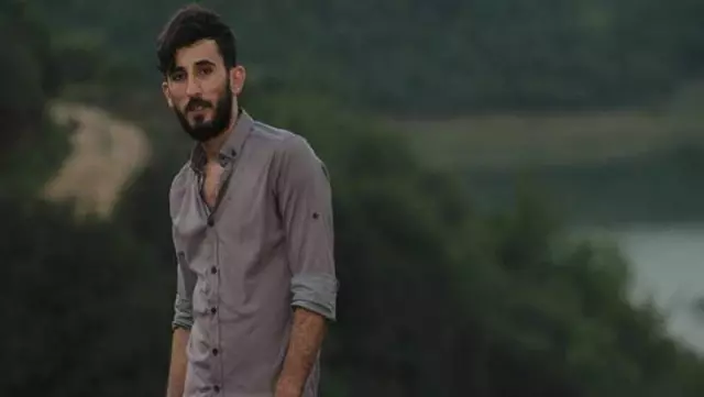 25 yaşındaki genç, salonda asılı halde bulundu 25 yaşındaki genç, salonda asılı halde bulundu