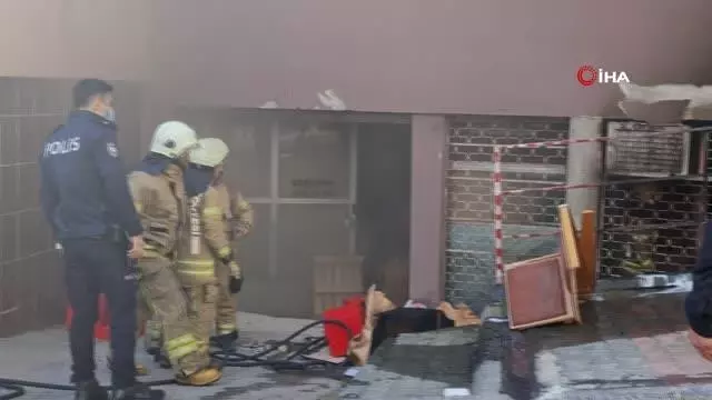 Son Dakika | Esenler'de korkutan depo yangını Son Dakika | Esenler'de korkutan depo yangını
