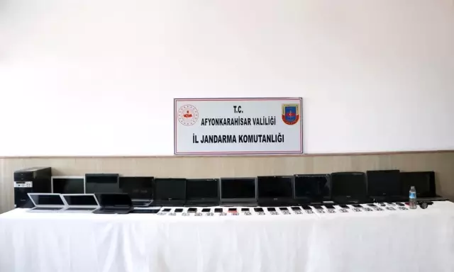 Firmaları arama motorlarında üst seviyeye çıkarma yalanı ile dolandırdılar Firmaları arama motorlarında üst seviyeye çıkarma yalanı ile dolandırdılar