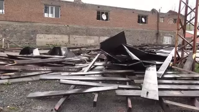 Iğdır'da fırtına maddi hasara neden oldu Iğdır'da fırtına maddi hasara neden oldu