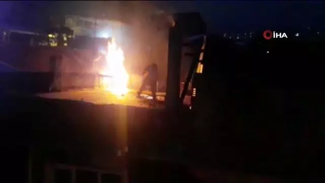 Gençler mahalleliyi canından bezdirdi Gençler mahalleliyi canından bezdirdi