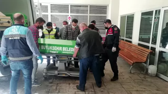 Husumetlisi tarafından öldürülen çiftin cenazeler morga kaldırıldı Husumetlisi tarafından öldürülen çiftin cenazeler morga kaldırıldı