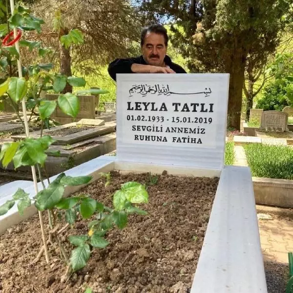 İbrahim Tatlıses'in Anneler Günü paylaşımı İbrahim Tatlıses'in Anneler Günü paylaşımı