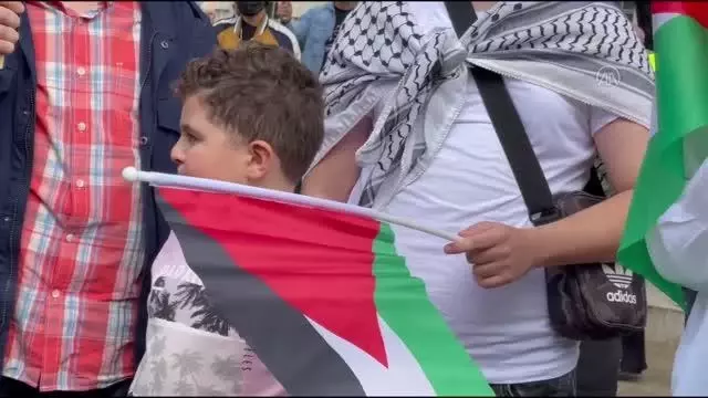 İsrail'in Mescid-i Aksa'daki saldırıları Hollanda'da protesto edildi İsrail'in Mescid-i Aksa'daki saldırıları Hollanda'da protesto edildi