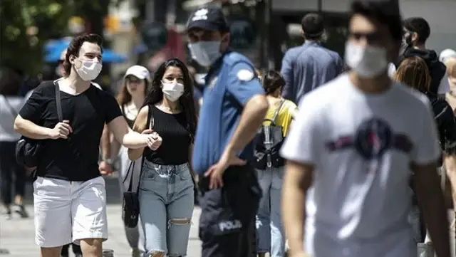 İstanbul'da son bir haftada koronavirüs vakalarında yüzde 35 azalma kaydedildi İstanbul'da son bir haftada koronavirüs vakalarında yüzde 35 azalma kaydedildi