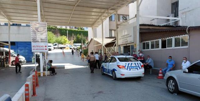 Son dakika haberleri... İZMİR'DE HUSUMETLİLER ARASINDA SİLAHLI KAVGA: 5 YARALI