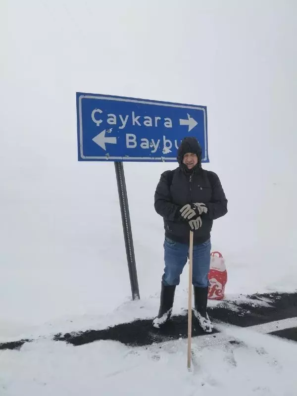 BAYBURT'TA DA KAR ETKİSİ BAYBURT'TA DA KAR ETKİSİ