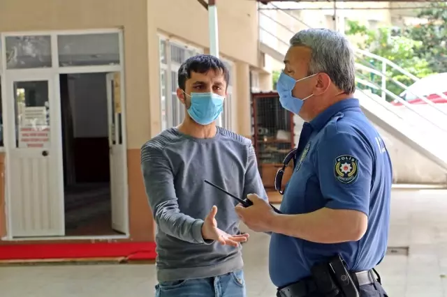 Cami duvarına el çizip 'selamünaleyküm' yazan genç kendini savundu: Güzel olmamış mı, burada kimse birbirine selam vermiyordu Cami duvarına el çizip 'selamünaleyküm' yazan genç kendini savundu: Güzel olmamış mı, burada kimse birbirine selam vermiyordu