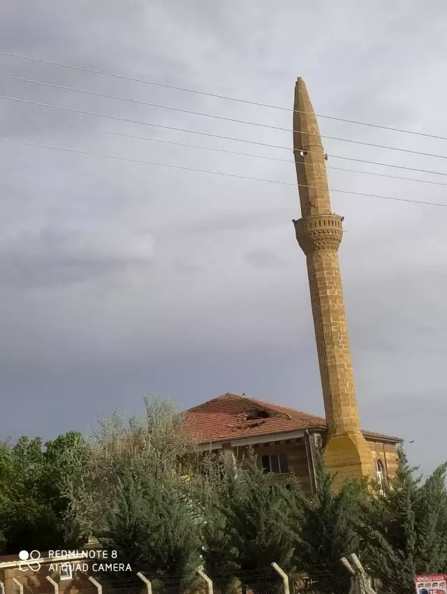 Yurt genelinde şiddetli fırtına etkili oldu