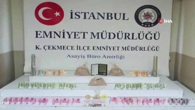 Küçükçekmece'de uyuşturucu operasyonu: 2 gözaltı Küçükçekmece'de uyuşturucu operasyonu: 2 gözaltı