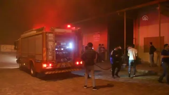 Son dakika... Manisa'da bir fabrikanın büro bölümünde çıkan yangın hasara neden oldu Son dakika... Manisa'da bir fabrikanın büro bölümünde çıkan yangın hasara neden oldu