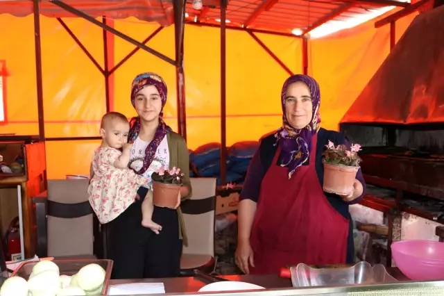 Mobil konserler bugün anneler için düzenlendi Mobil konserler bugün anneler için düzenlendi
