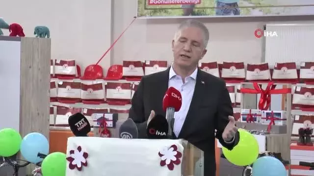 Son dakika haber: - Öksüz ve yetim çocukların dilekleri bayram hediyeleri oldu Son dakika haber: - Öksüz ve yetim çocukların dilekleri bayram hediyeleri oldu