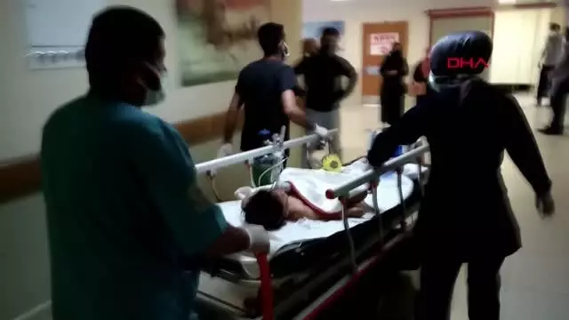 Son dakika haber... OTOMOBİLİN ÇARPTIĞI ÇOCUK, AĞIR YARALANDI Son dakika haber... OTOMOBİLİN ÇARPTIĞI ÇOCUK, AĞIR YARALANDI