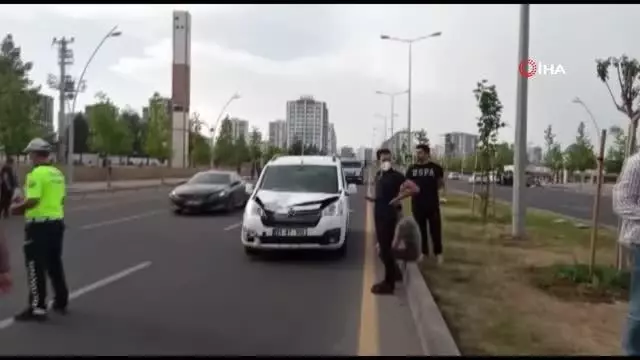 Otomobilin çarptığı göçmen ağır yaralandı Otomobilin çarptığı göçmen ağır yaralandı