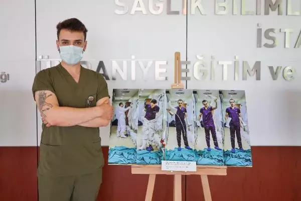 Koronavirüs salgınında insan üstü mücadelenin simge fotoğrafının hikayesi duygulandırdı Koronavirüs salgınında insan üstü mücadelenin simge fotoğrafının hikayesi duygulandırdı
