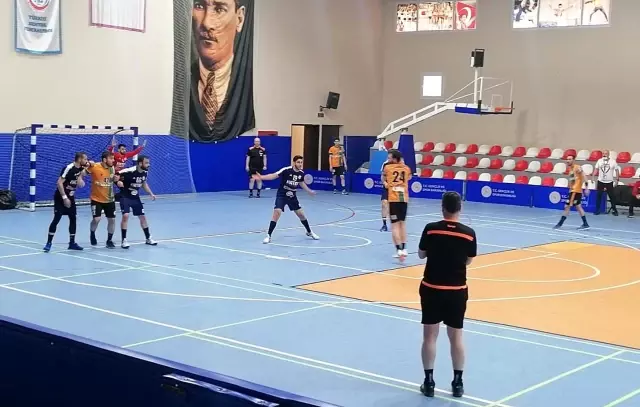 Şampiyon, Eskişehir Ormanspor ligi beraberlikle tamamladı Şampiyon, Eskişehir Ormanspor ligi beraberlikle tamamladı