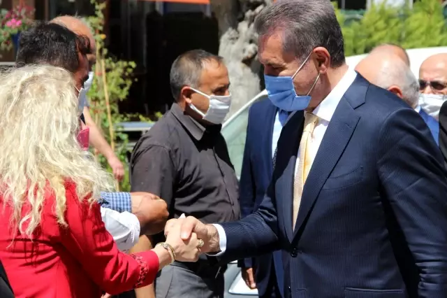 Sarıgül: 'İlk turda bir ittifak fikrini asla doğru bulmayız' Sarıgül: 'İlk turda bir ittifak fikrini asla doğru bulmayız'