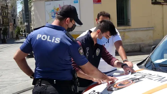 Taksim'de turistlere yönelik denetim Taksim'de turistlere yönelik denetim