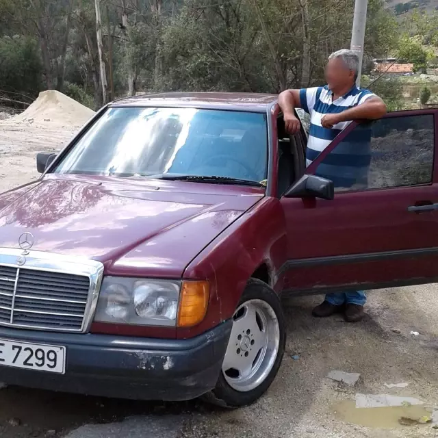 Husumetlisi tarafından öldürülen çiftin cenazeler morga kaldırıldı Husumetlisi tarafından öldürülen çiftin cenazeler morga kaldırıldı