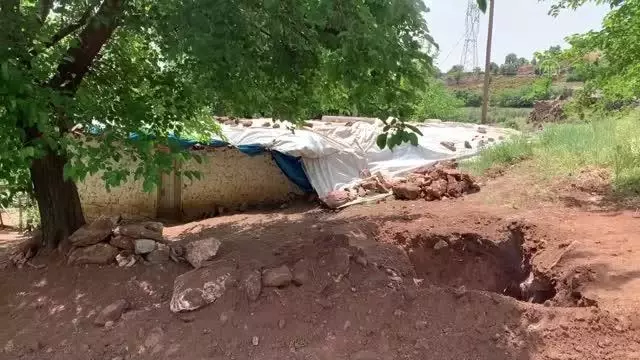Toprağa gömülü kafatası ve insan kemikleri bulundu Toprağa gömülü kafatası ve insan kemikleri bulundu