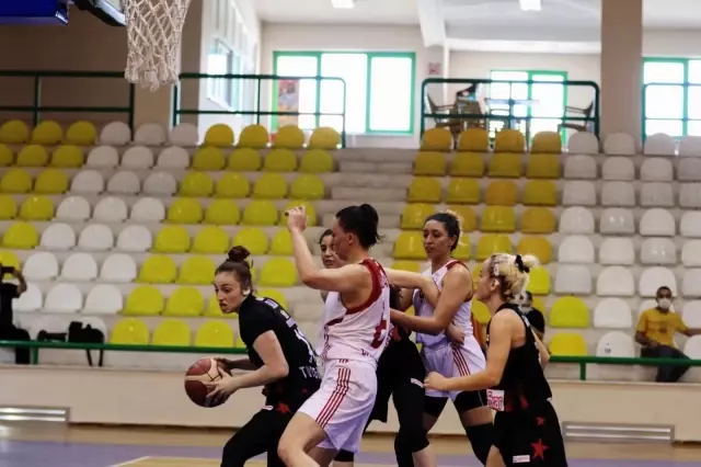Turgutlu Belediye Kadın Basketbol takımı final grubunda Turgutlu Belediye Kadın Basketbol takımı final grubunda