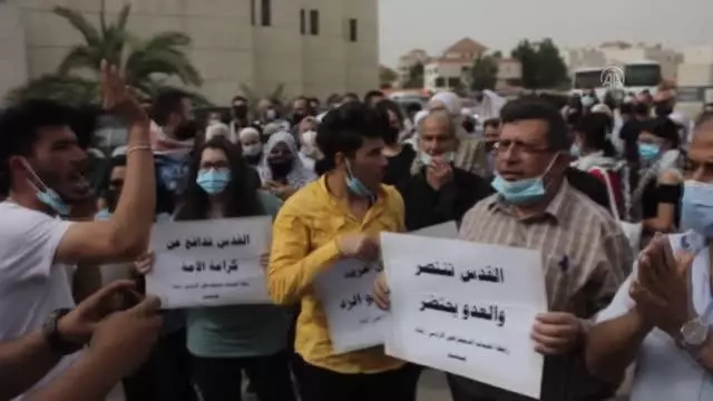 Ürdünlüler, İsrail'in Kudüs ve Filistinlilere yönelik ihlallerini protesto etti Ürdünlüler, İsrail'in Kudüs ve Filistinlilere yönelik ihlallerini protesto etti