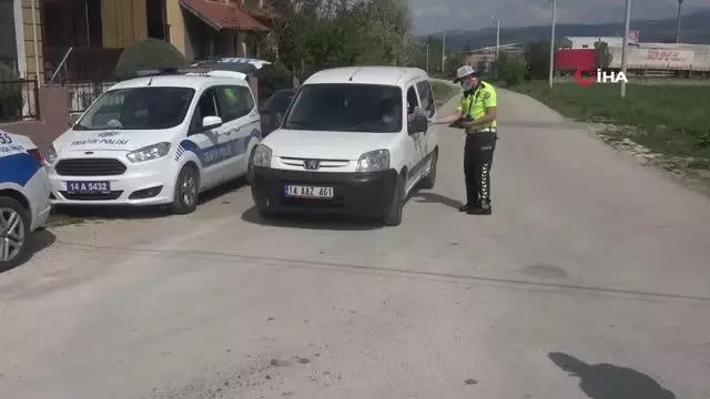 Bolu'da uygulama noktasına girmemek için kaçanlara göz açtırılmıyor Bolu'da uygulama noktasına girmemek için kaçanlara göz açtırılmıyor