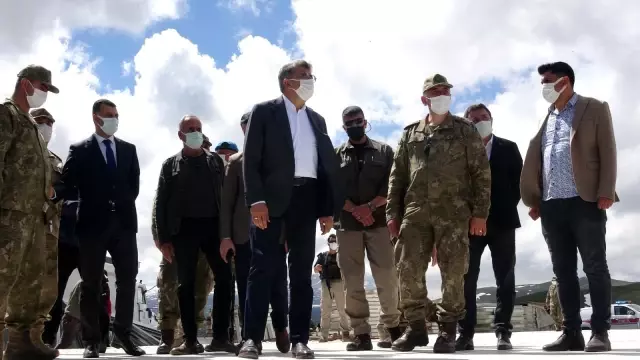 Van'ın İran sınırı 64 kilometrelik duvarla güçlendiriliyor Van'ın İran sınırı 64 kilometrelik duvarla güçlendiriliyor