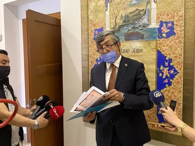 Vatikan'ın dijital arşivinde buldu! Yunus Emre'ye ait bu divan ilk kez gün yüzüne çıktı Vatikan'ın dijital arşivinde buldu! Yunus Emre'ye ait bu divan ilk kez gün yüzüne çıktı