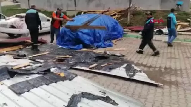 YOZGAT'TA FIRTINANIN HASARI GÜN AĞARINCA ORTAYA ÇIKTI YOZGAT'TA FIRTINANIN HASARI GÜN AĞARINCA ORTAYA ÇIKTI