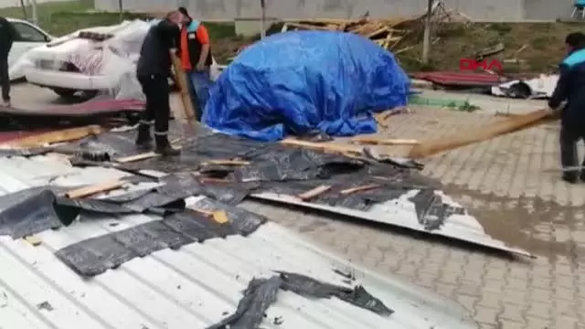 YOZGAT'TA FIRTINANIN HASARI GÜN AĞARINCA ORTAYA ÇIKTI YOZGAT'TA FIRTINANIN HASARI GÜN AĞARINCA ORTAYA ÇIKTI