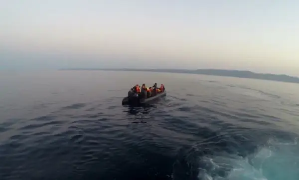 Son dakika: BALIKESİR YUNANİSTAN'IN GERİ İTTİĞİ GÖÇMENLERİN KURTARILMA ANLARI KAMERADA Son dakika: BALIKESİR YUNANİSTAN'IN GERİ İTTİĞİ GÖÇMENLERİN KURTARILMA ANLARI KAMERADA