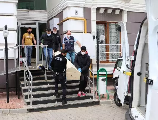 11 yaşındaki kızıyla evde ölü bulunan doktorun ailesi: Hiçbir sorun yoktu 11 yaşındaki kızıyla evde ölü bulunan doktorun ailesi: Hiçbir sorun yoktu