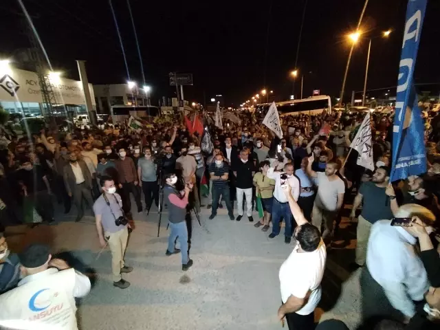 Adana'da ABD Konsolosluğu önünde Mescid-i Aksa eylemi Adana'da ABD Konsolosluğu önünde Mescid-i Aksa eylemi