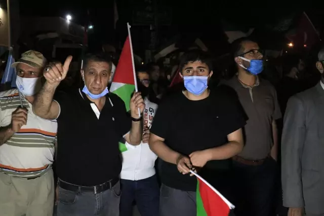 Adana'da ABD Konsolosluğu önünde Mescid-i Aksa eylemi Adana'da ABD Konsolosluğu önünde Mescid-i Aksa eylemi