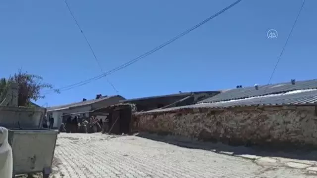 AFYONKARAHİSAR - Silahlı kavga: 2 ölü, 1 yaralı AFYONKARAHİSAR - Silahlı kavga: 2 ölü, 1 yaralı