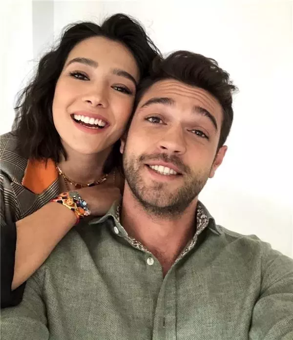 Aybüke Pusat ile Furkan Andıç aşk mı yaşıyor? İşte cevabı Aybüke Pusat ile Furkan Andıç aşk mı yaşıyor? İşte cevabı