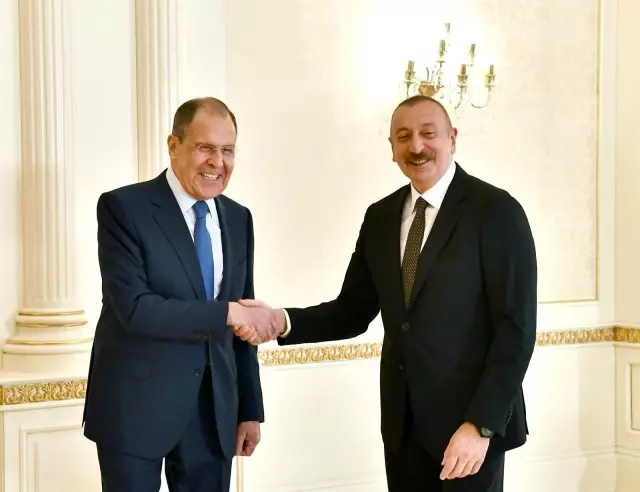Son dakika haber: Azerbaycan Cumhurbaşkanı Aliyev, Rusya Dışişleri Bakanı Lavrov'u kabul etti Son dakika haber: Azerbaycan Cumhurbaşkanı Aliyev, Rusya Dışişleri Bakanı Lavrov'u kabul etti