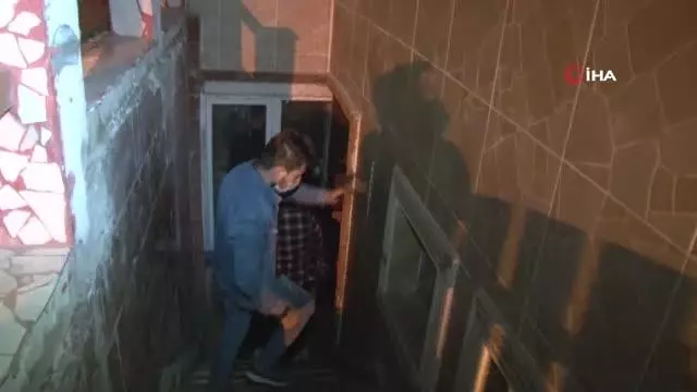 Son dakika haber! Bağcılar'da kumar baskın: Polisten kaçmak için kömürlüğe saklandı Son dakika haber! Bağcılar'da kumar baskın: Polisten kaçmak için kömürlüğe saklandı