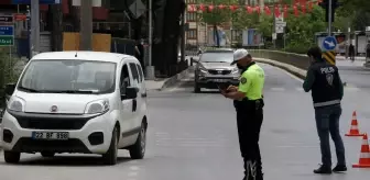 Edirne Emniyet Müdürlüğü: Edirne'de 17 günlük tam kapanma kısıtlanmasında sessizlik hakim Edirne Emniyet Müdürlüğü: Edirne'de 17 günlük tam kapanma kısıtlanmasında sessizlik hakim