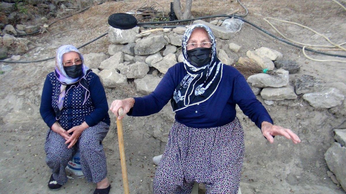 Engelli kızı kendine zarar vermemesi için kafese kapattılar! Kafası sıkışınca hayatını kaybetti