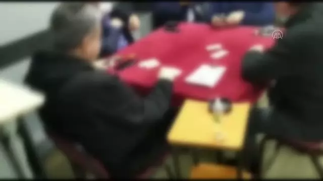 Fatih'te Kovid-19 tedbirlerine uymayan 27 kişiye para cezası kesildi