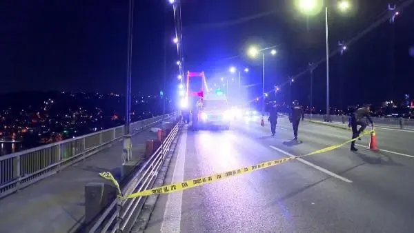 FSM Köprüsü'nde ön tekerini kaldırıp ilerleyen motosikletli kazada hayatını kaybetti FSM Köprüsü'nde ön tekerini kaldırıp ilerleyen motosikletli kazada hayatını kaybetti