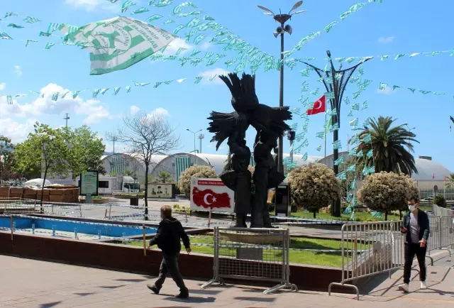 Giresunlular, Süper Lig'e çıkmanın mutluluğunu yaşıyor Giresunlular, Süper Lig'e çıkmanın mutluluğunu yaşıyor