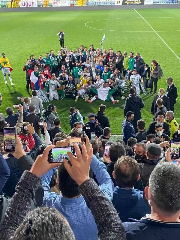 Giresunspor Teknik Direktörü Hakan Keleş: Süper Lig'i hak ettik Giresunspor Teknik Direktörü Hakan Keleş: Süper Lig'i hak ettik
